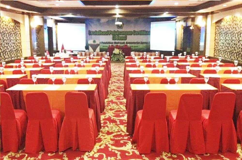 Formosa Hotel Batam Exterior foto
